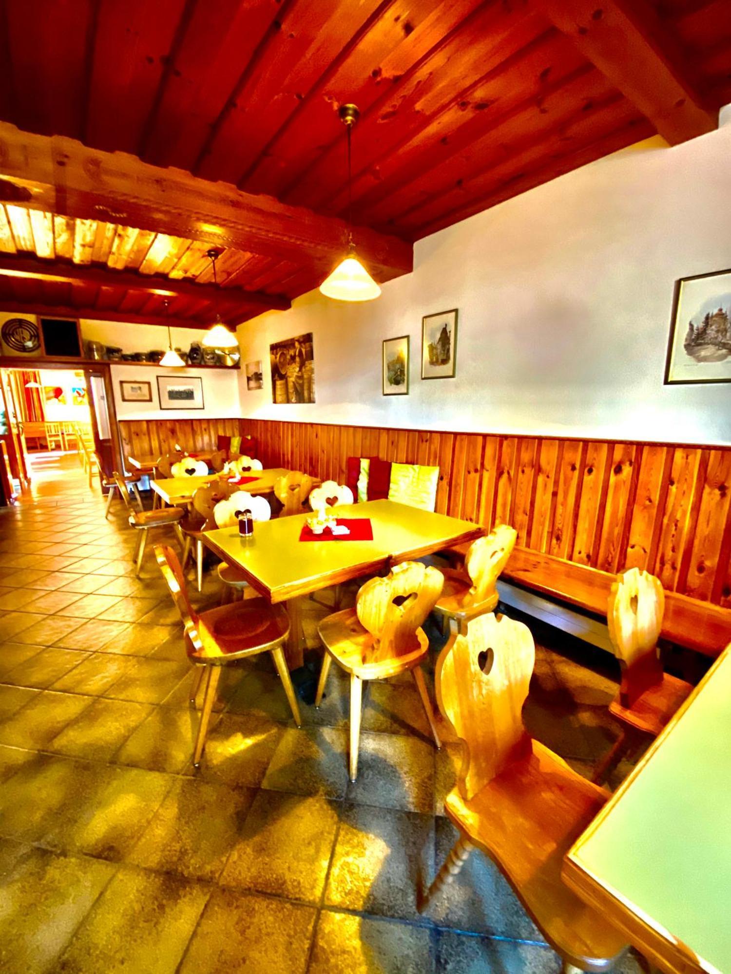 Gasthof Bauer ชไตอาร์ ภายนอก รูปภาพ
